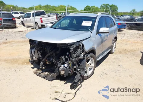 2015 Kia Sorento Lx from USA, damaged, VIN 5XYKTCA68FG641582
